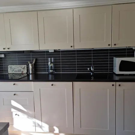 Great White In 度假居 Bygland